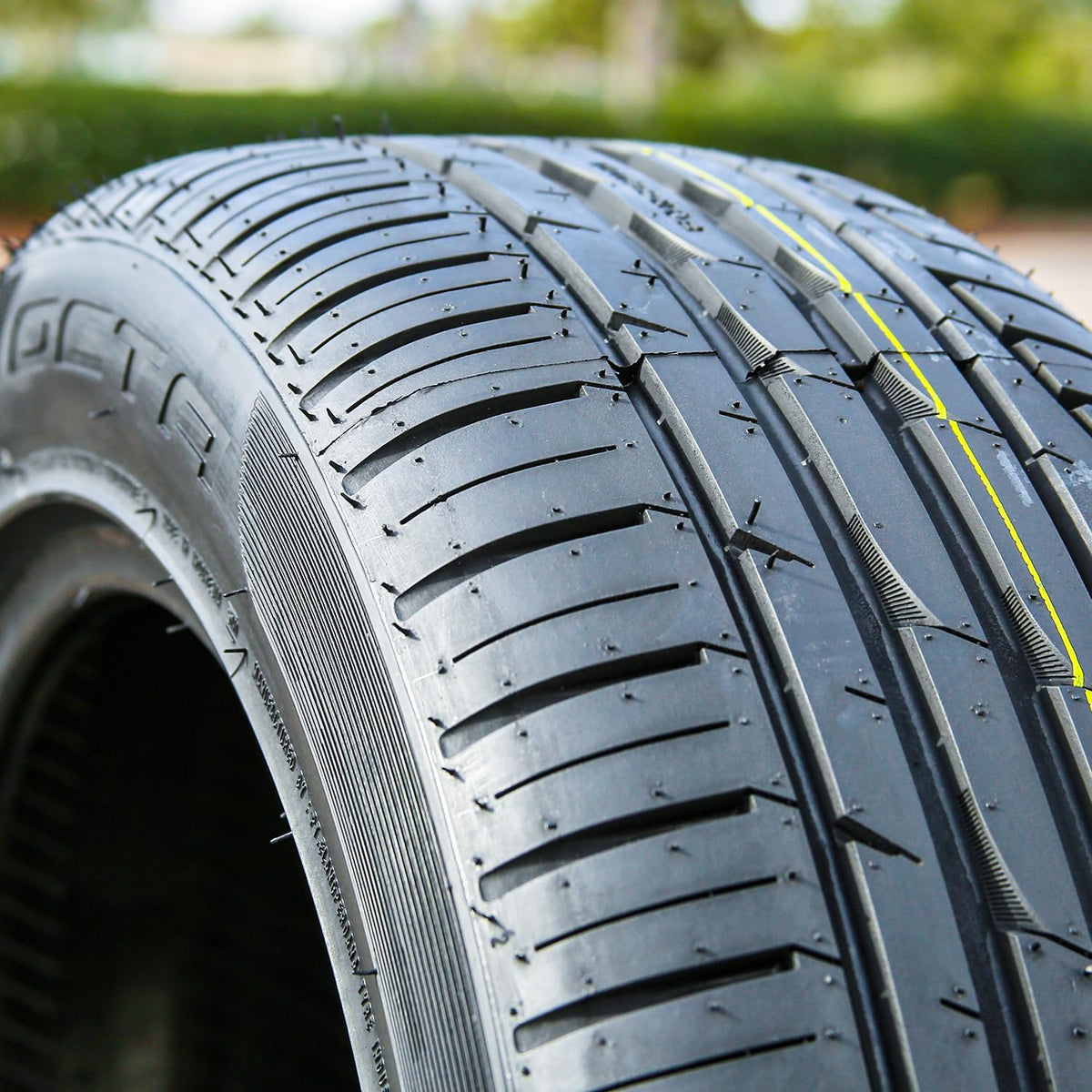 2 x 215/60R16 99V XL All Season Performance Tires Q1133