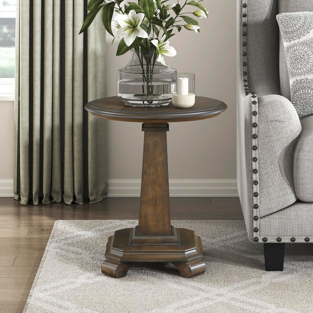 22" Round Wood End Table P335077